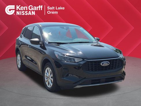 Used 2023 Ford Escape Active AWD/4WD image 1