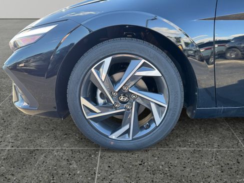New 2025 Hyundai Elantra Sport image 14