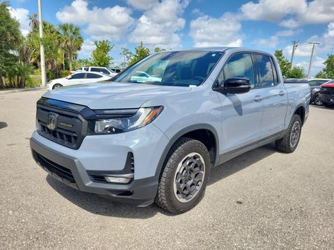 Used 2024 Honda Ridgeline Black Edition image 3