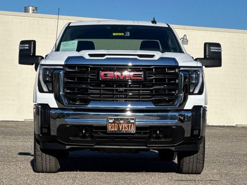 Certified 2024 GMC Sierra 2500 Pro image 9