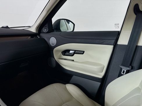 Used 2017 Land Rover Range Rover Evoque HSE image 29