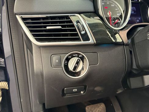 Used 2018 Mercedes-Benz GLS 550 4MATIC image 22