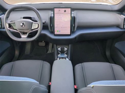 New 2025 Volvo EX30 Plus w/ Climate Package image 7
