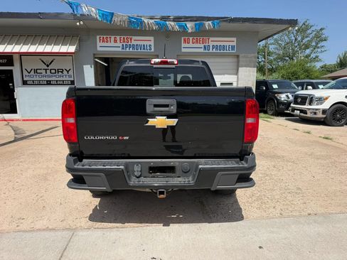 Used 2018 Chevrolet Colorado Z71 AWD/4WD image 8