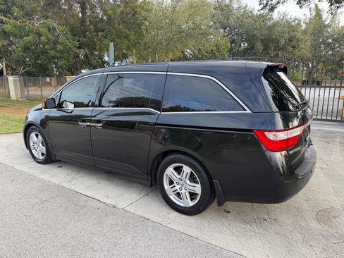 Used 2011 Honda Odyssey Touring image 12