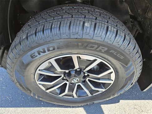 Used 2023 Toyota Tacoma TRD Sport image 19