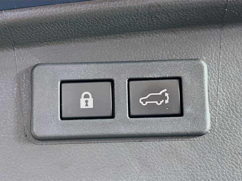 Used 2024 Subaru Outback Premium AWD/4WD image 28