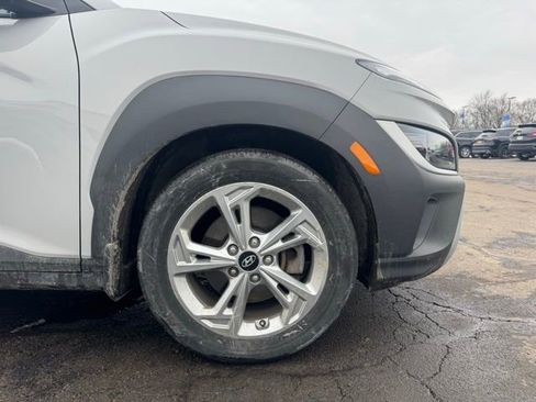 Used 2023 Hyundai Kona SEL w/ Winter Weather Package image 11