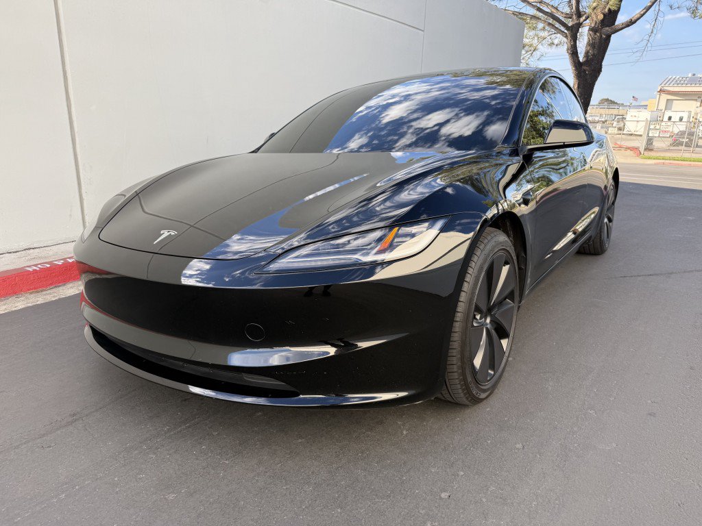 Used 2024 Tesla Model 3 Standard Range RWD image 1