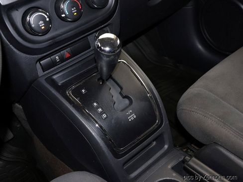 Used 2017 Jeep Patriot Sport FWD image 20