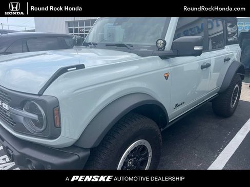 Used 2023 Ford Bronco Badlands AWD/4WD image 1