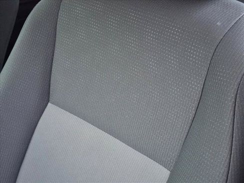 Used 2017 Toyota Corolla L FWD image 11