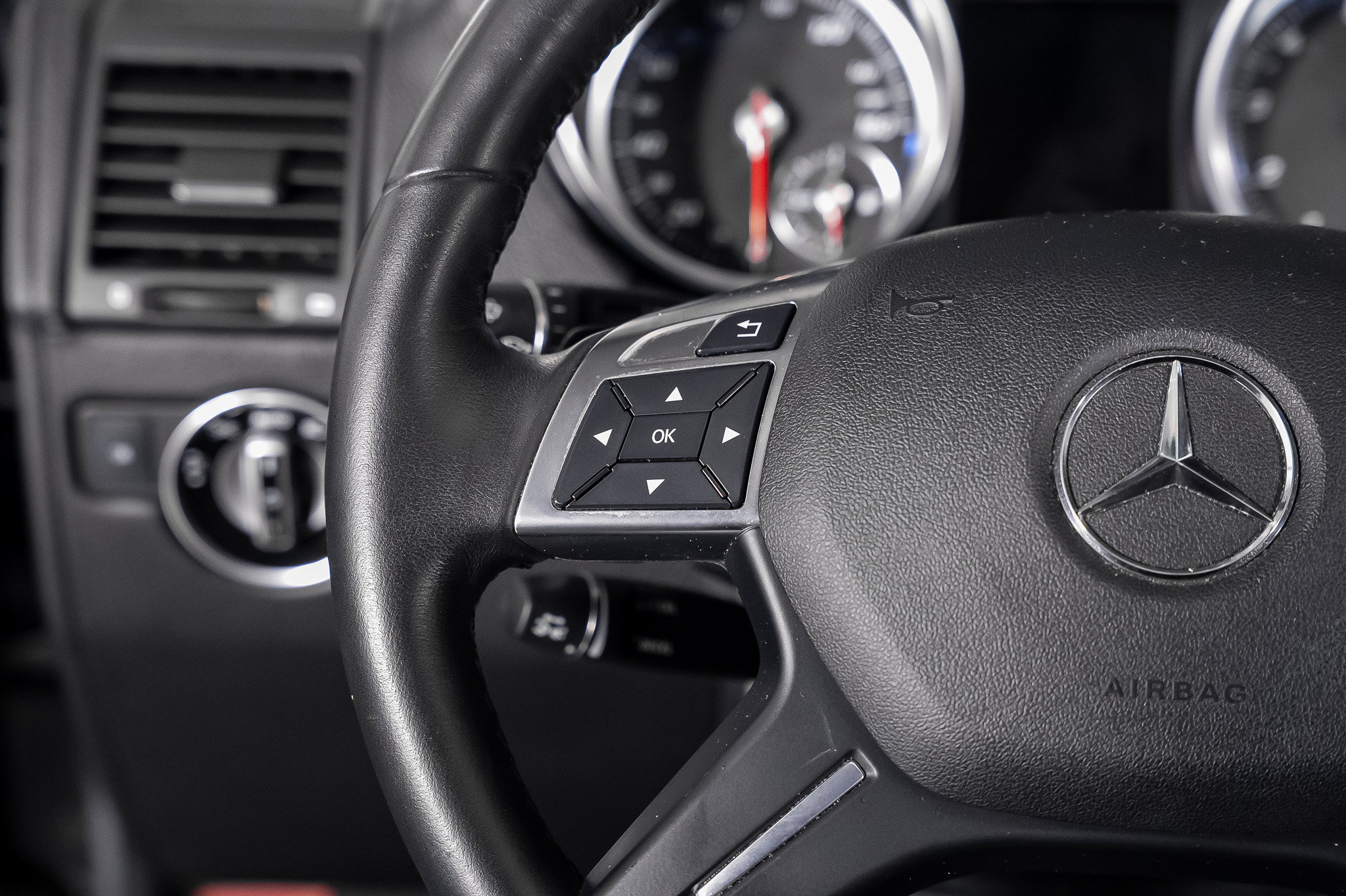 Used 2017 Mercedes-Benz G 550 image 45