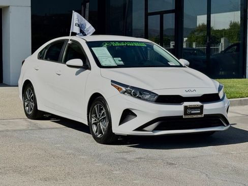 Used 2024 Kia Forte LXS FWD image 8
