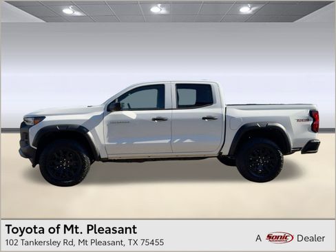 Used 2024 Chevrolet Colorado Trail Boss w/ Advanced Trailering Package image 1