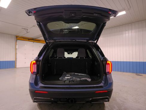 New 2026 Ford Explorer ST-Line w/ ST-Line Street Pack image 21