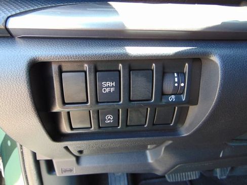 Certified 2023 Subaru Forester Premium AWD/4WD image 18