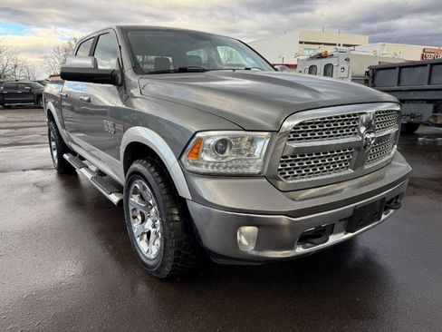 Used 2013 RAM 1500 Laramie w/ Convenience Group image 7