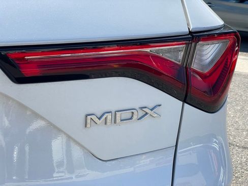 Used 2023 Acura MDX SH-AWD w/ Advance Package image 31