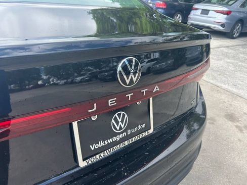 New 2026 Volkswagen Jetta SE FWD image 30