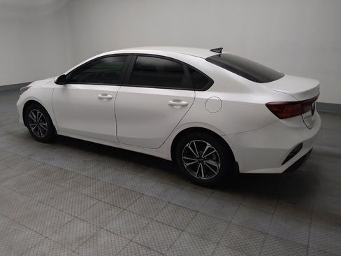 Used 2022 Kia Forte LXS image 3