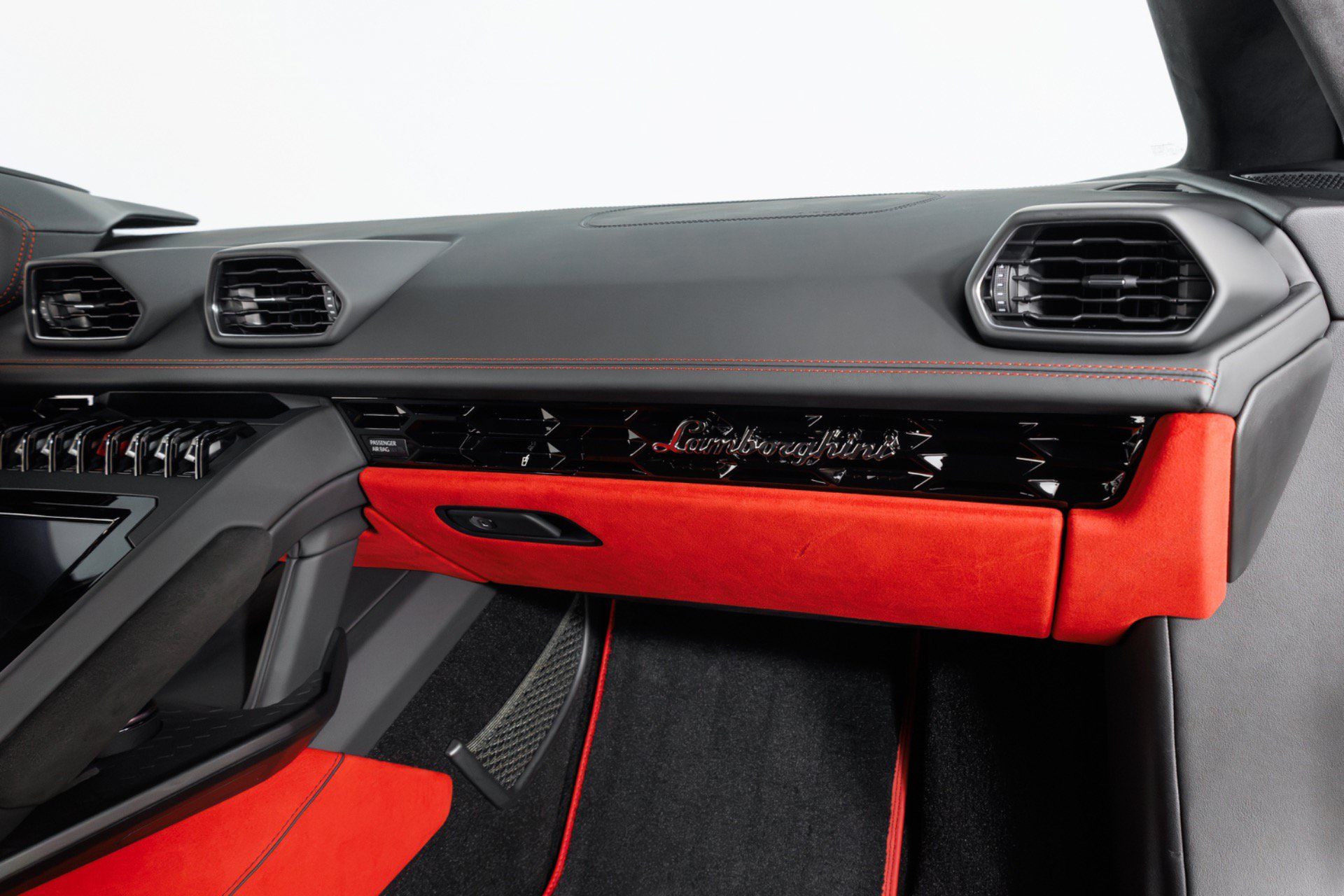 Used 2023 Lamborghini Huracan EVO RWD image 41