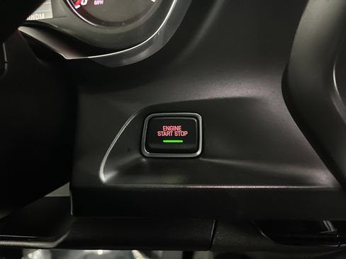 Used 2019 Chevrolet Camaro LT RWD image 18