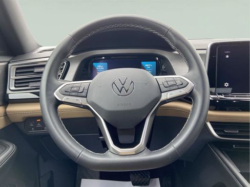 Used 2024 Volkswagen Atlas Cross Sport SE image 20