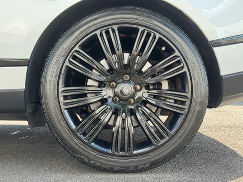 Used 2019 Land Rover Range Rover HSE AWD/4WD image 20