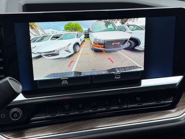 Used 2025 Chevrolet Silverado 2500 LT w/ Convenience Package AWD/4WD image 21