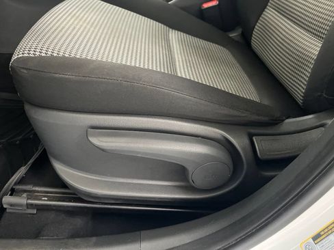 Used 2021 Hyundai Kona SE FWD image 51