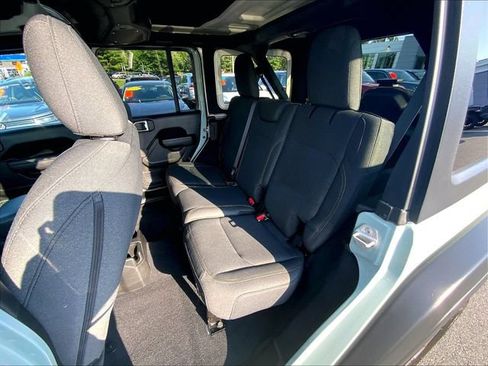 Used 2024 Jeep Wrangler Unlimited Sport AWD/4WD image 23