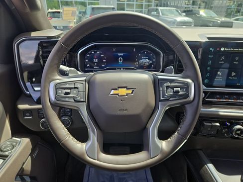 Used 2025 Chevrolet Silverado 1500 LTZ w/ Z71 Off-Road Package AWD/4WD image 20