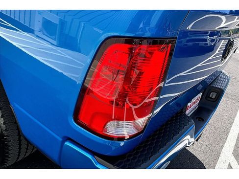 Used 2019 RAM 1500 Express w/ Hydro Blue Sport Package AWD/4WD image 28