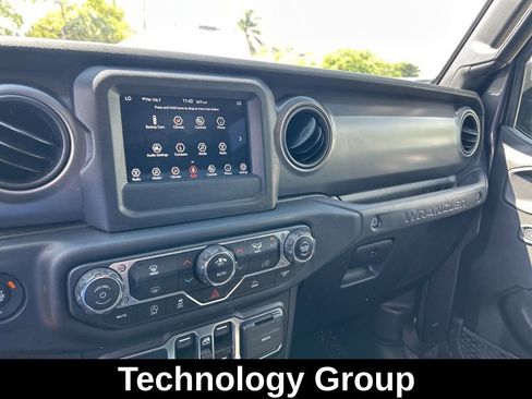 Used 2021 Jeep Wrangler Unlimited Sport AWD/4WD image 12