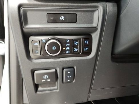Used 2025 Ford F150 Raptor AWD/4WD image 46