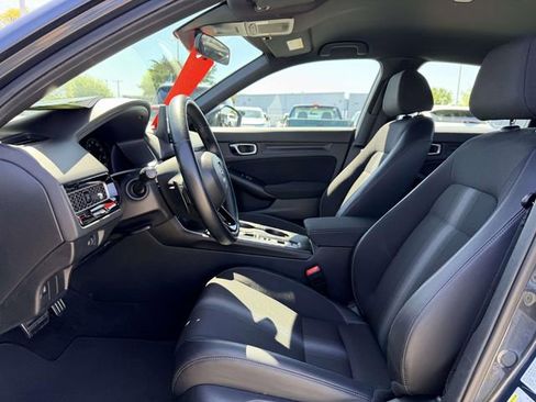 Used 2025 Honda Civic Sport image 16