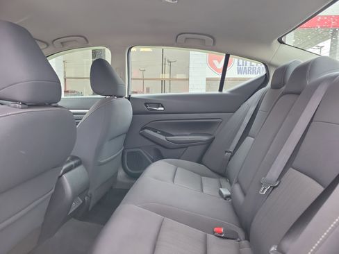 Used 2021 Nissan Altima 2.5 SV image 11