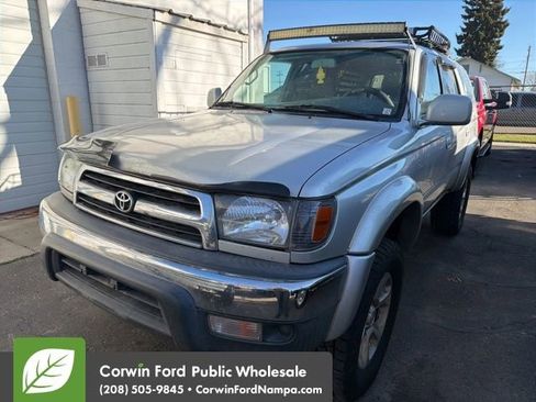 Used 2000 Toyota 4Runner SR5 image 1