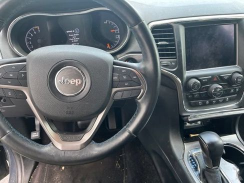 Used 2019 Jeep Grand Cherokee Limited w/ Trailer Tow Group IV AWD/4WD image 4