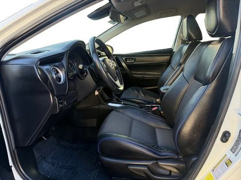 Used 2018 Toyota Corolla SE image 10