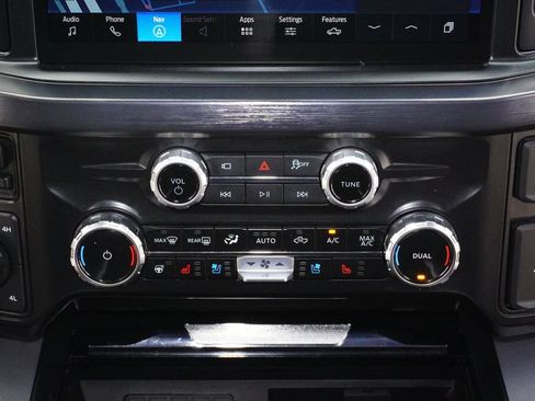 Used 2025 Ford F250 Lariat w/ Chrome Package AWD/4WD image 17