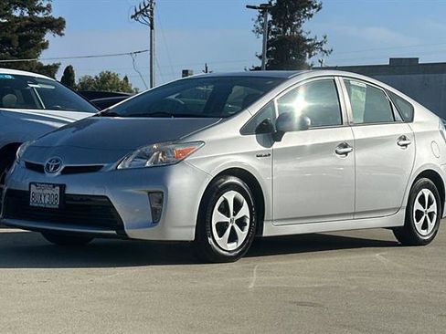 Used 2014 Toyota Prius Four image 7