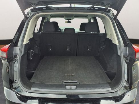 Used 2024 Nissan Rogue SV FWD image 22