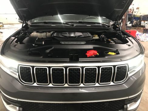 Used 2024 Jeep Wagoneer Series II image 41