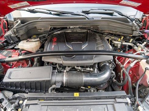 Used 2018 Alfa Romeo Stelvio Ti image 28