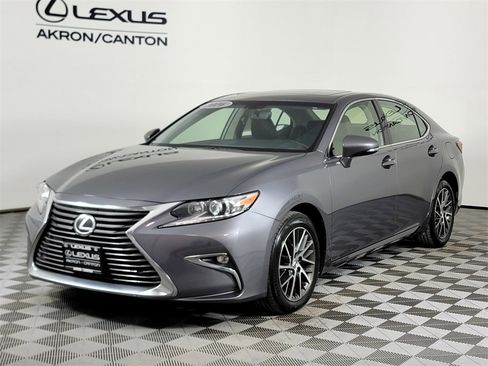 Used 2016 Lexus ES 350 w/ Premium Package w/Wood Trim image 11
