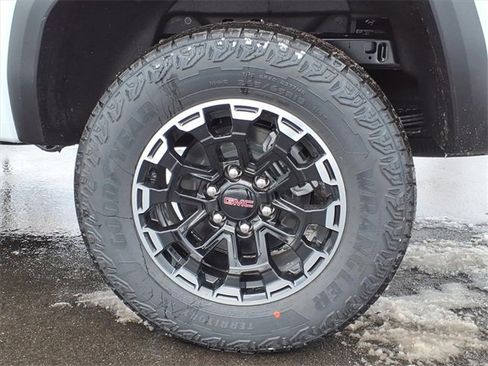 New 2026 GMC Canyon AT4 w/ Technology Plus Package image 8