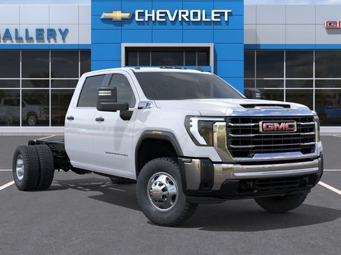 New 2026 GMC Sierra 3500 Pro w/ Convenience Package AWD/4WD image 8