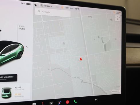 Used 2021 Tesla Model 3 Standard Range Plus RWD image 9